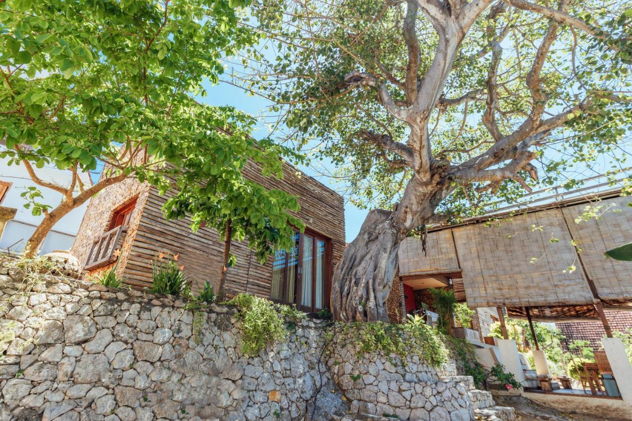 Kabeh Jati Garden & Restaurant Guest house