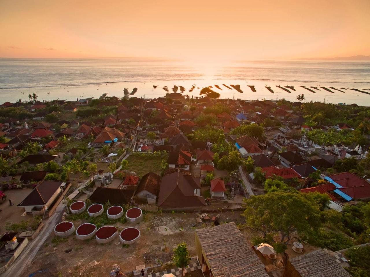 Wisma tamu Kabeh Jati Garden Villa&restaurant