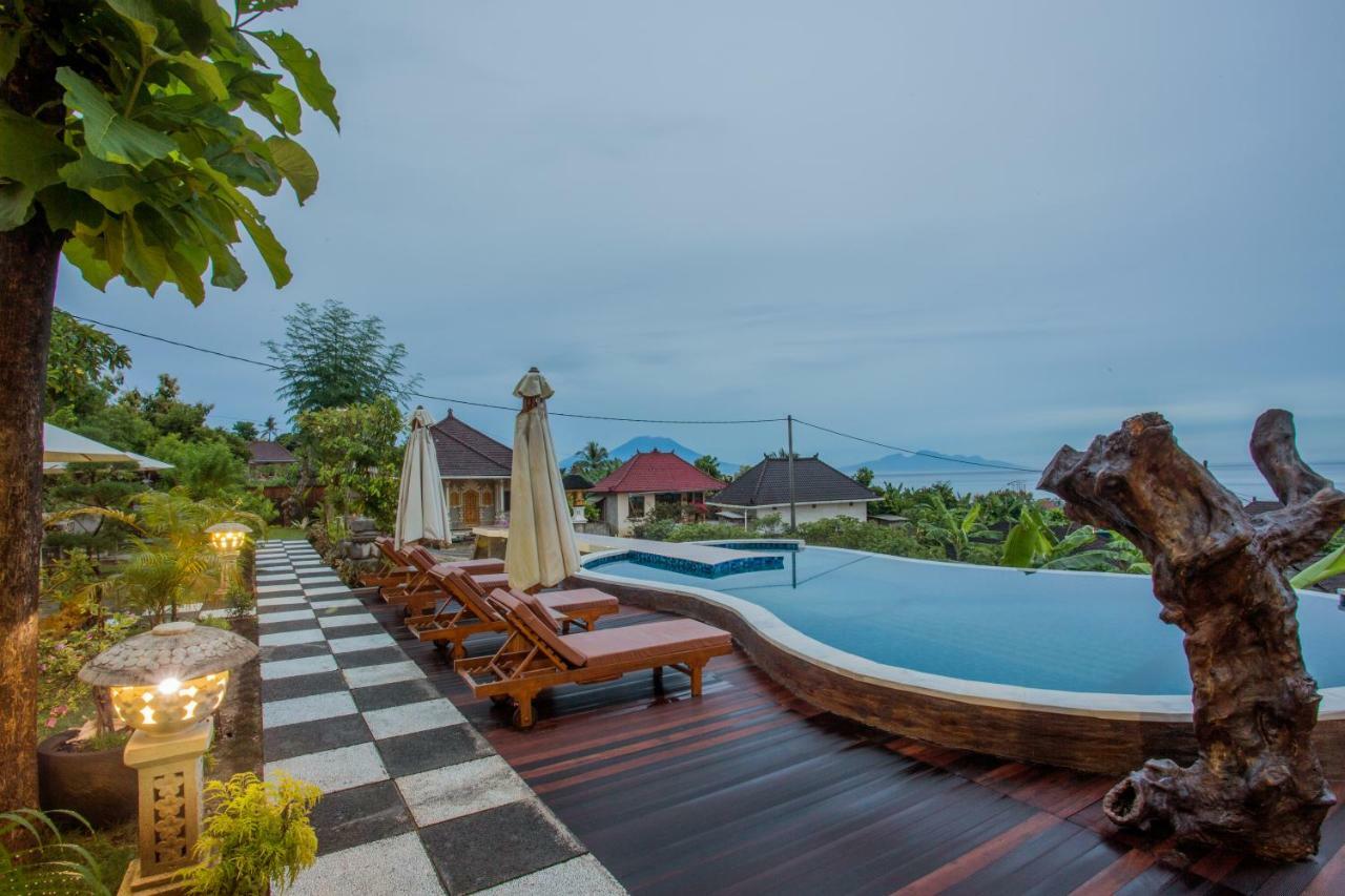 Kabeh Jati Garden & Restaurant